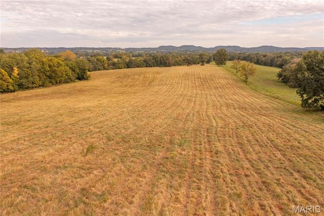 255 Gnade Road, Elsberry, MO 63343