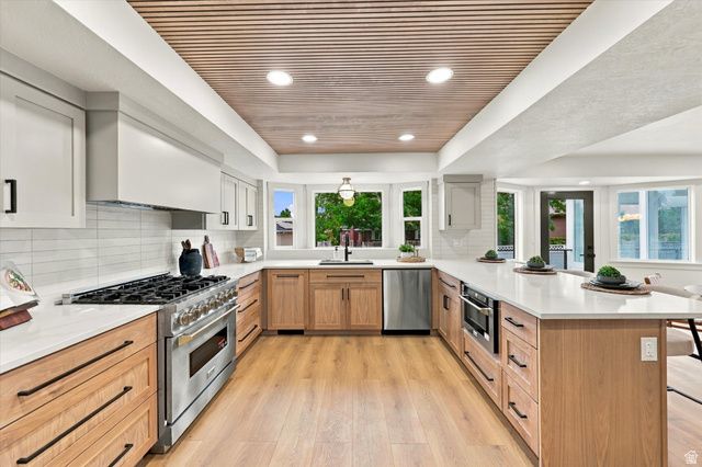 517 E HOLSTEIN WAY, Murray, UT 84107