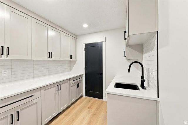 517 E HOLSTEIN WAY, Murray, UT 84107