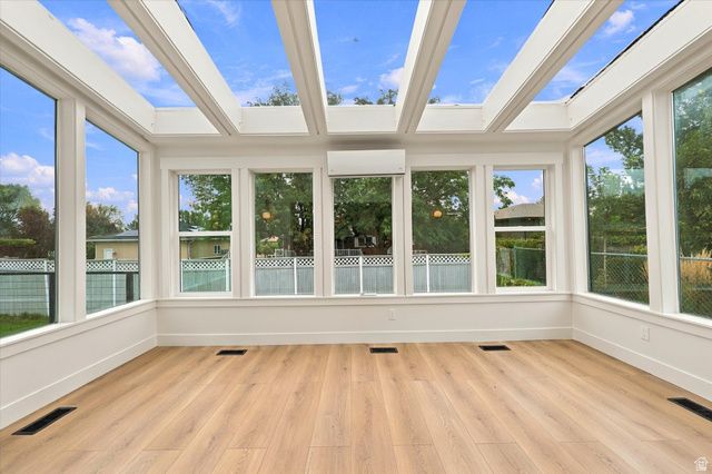 517 E HOLSTEIN WAY, Murray, UT 84107
