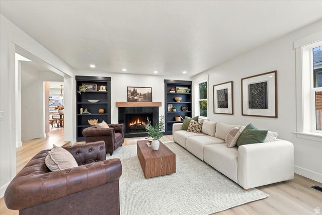 517 E HOLSTEIN WAY, Murray, UT 84107