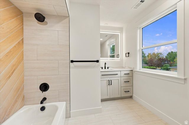 517 E HOLSTEIN WAY, Murray, UT 84107