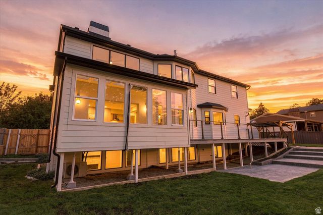 517 E HOLSTEIN WAY, Murray, UT 84107