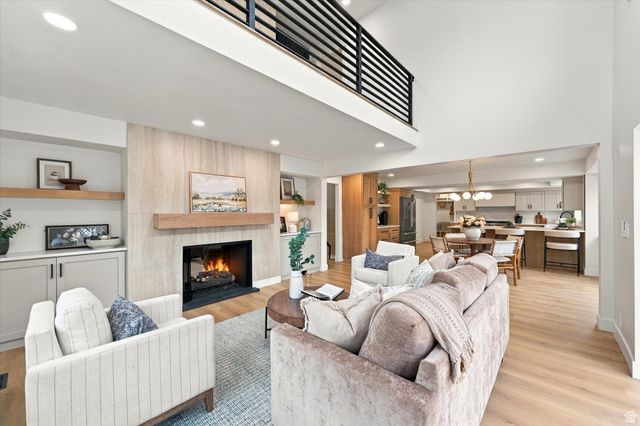 517 E HOLSTEIN WAY, Murray, UT 84107
