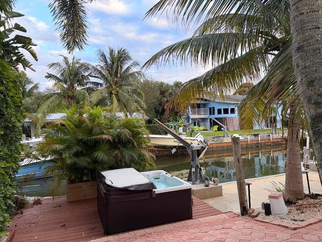 18150 Perigon Way, Jupiter, FL 33458