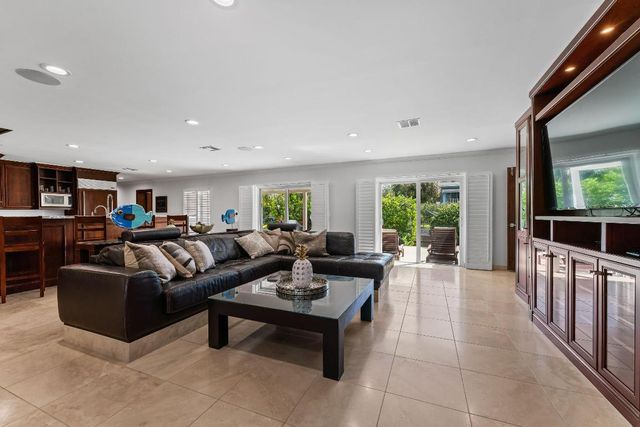 18150 Perigon Way, Jupiter, FL 33458