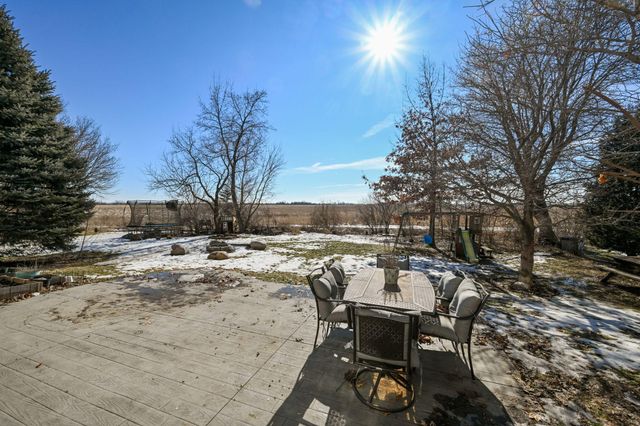 623 Carver Bluffs Parkway, Carver, MN 55315