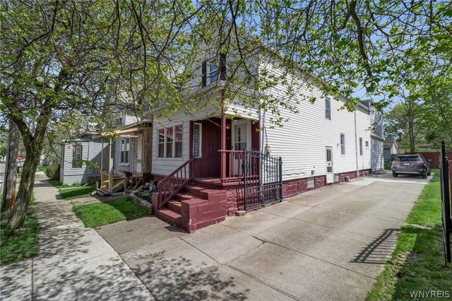 95 Guernsey St, Buffalo, NY 14207