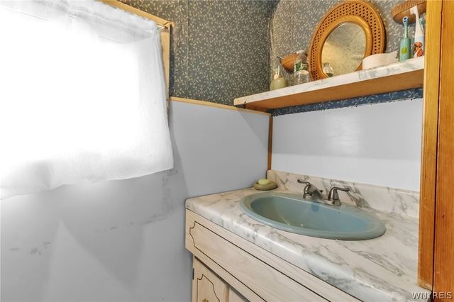 95 Guernsey St, Buffalo, NY 14207
