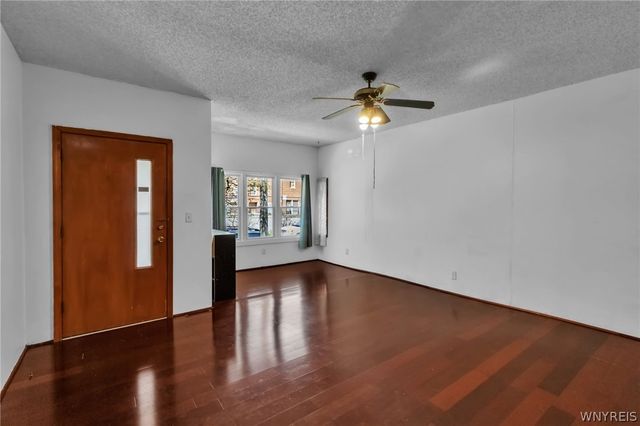 95 Guernsey St, Buffalo, NY 14207