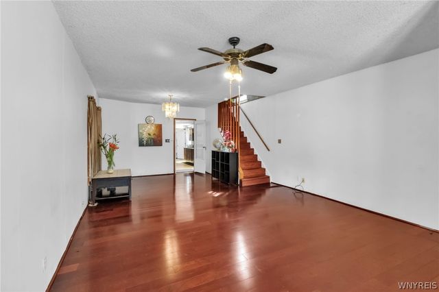 95 Guernsey St, Buffalo, NY 14207