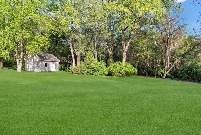 41W067 Colson Drive, St. Charles, IL 60175