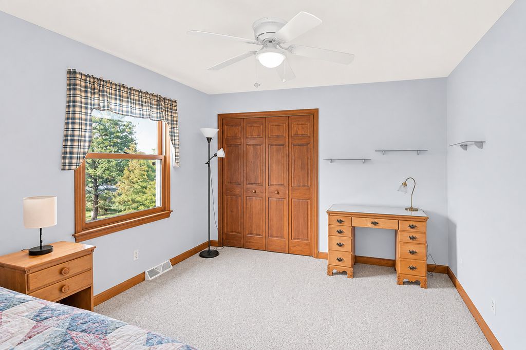 Image 26 of property listing at 41W067 Colson Drive, St. Charles, IL 60175