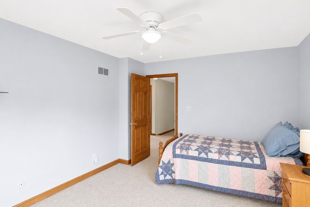 Image 27 of property listing at 41W067 Colson Drive, St. Charles, IL 60175
