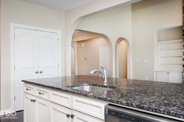 6257 Strathaven Road, Noblesville, IN 46062