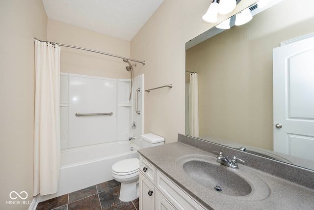 6257 Strathaven Road, Noblesville, IN 46062