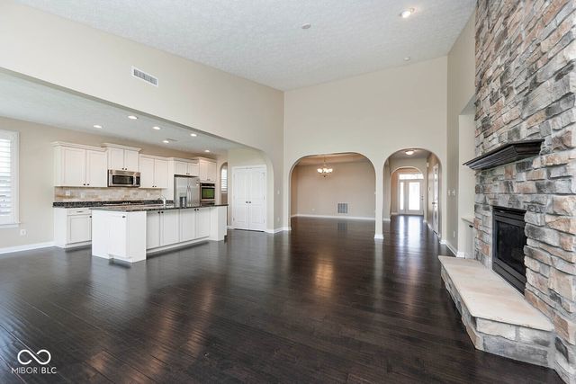 6257 Strathaven Road, Noblesville, IN 46062