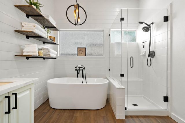 10 Vinca Trail, The Woodlands, TX 77382