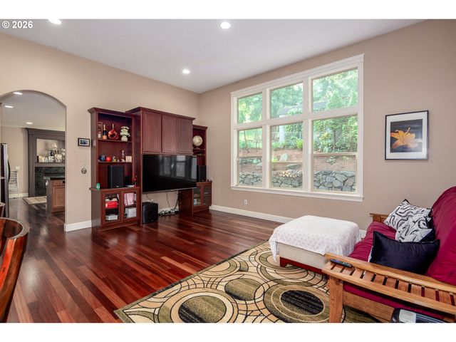 12142 Se OGDEN Ct, Portland, OR 97266