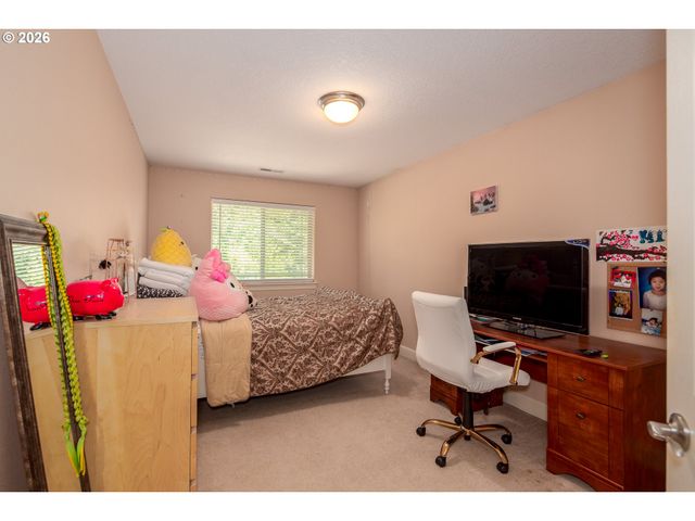 12142 Se OGDEN Ct, Portland, OR 97266