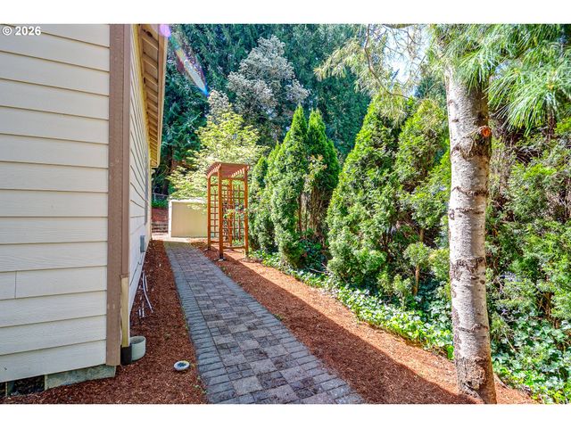12142 Se OGDEN Ct, Portland, OR 97266