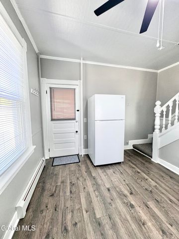 27 Mohawk Avenue, Waterford, NY 12188