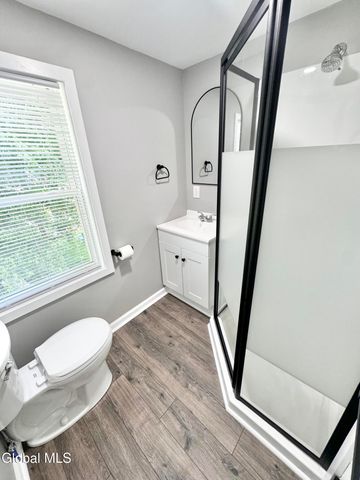 27 Mohawk Avenue, Waterford, NY 12188