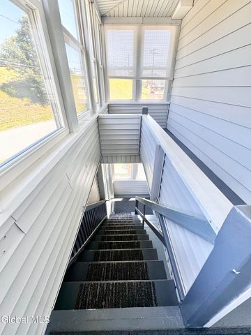 27 Mohawk Avenue, Waterford, NY 12188