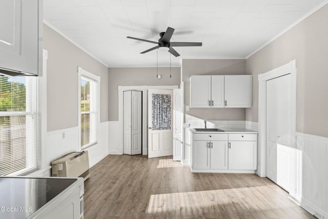 27 Mohawk Avenue, Waterford, NY 12188