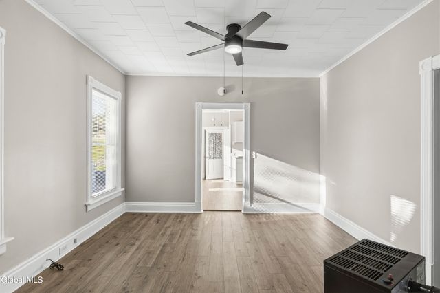 27 Mohawk Avenue, Waterford, NY 12188