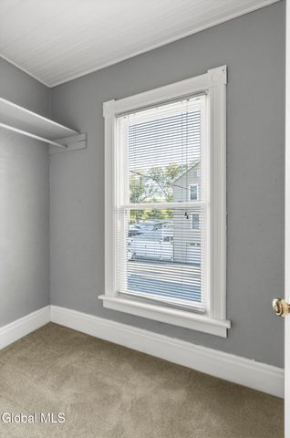27 Mohawk Avenue, Waterford, NY 12188