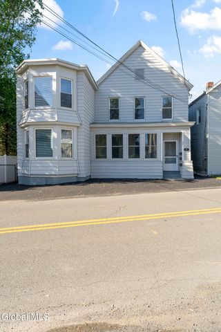 27 Mohawk Avenue, Waterford, NY 12188