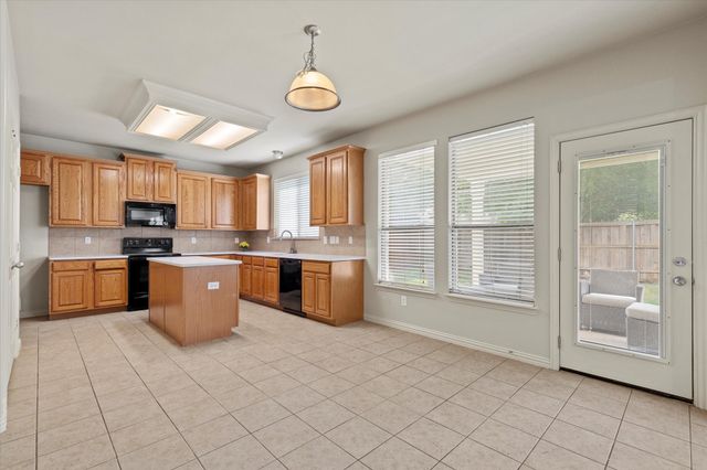 1006 White Porch Avenue, Forney, TX 75126