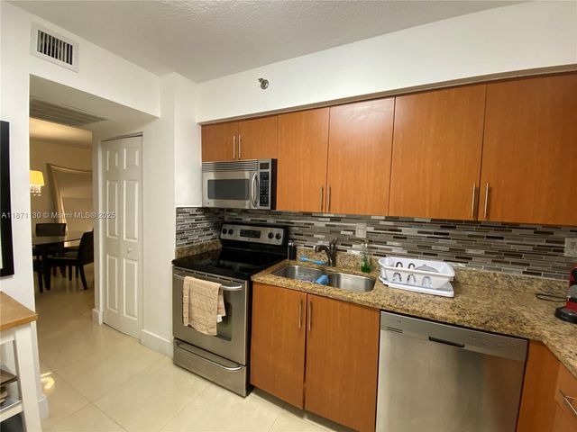 3300 NE 192nd St 705, Aventura, FL 33180