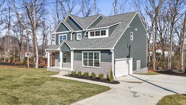 305 Trefethen Dr, White House, TN 37188