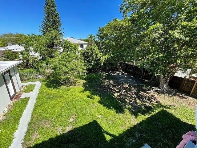 455 NE 62nd St 3, Miami, FL 33138