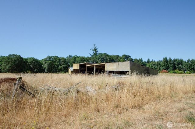 9015 183rd Avenue SW, Rochester, WA 98579