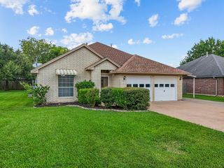 210 E 12th Street, Deer Park, TX 77536