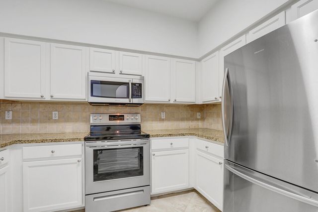 826 Dakota Drive 105, Jupiter, FL 33458