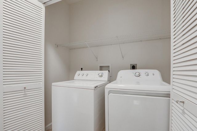 826 Dakota Drive 105, Jupiter, FL 33458