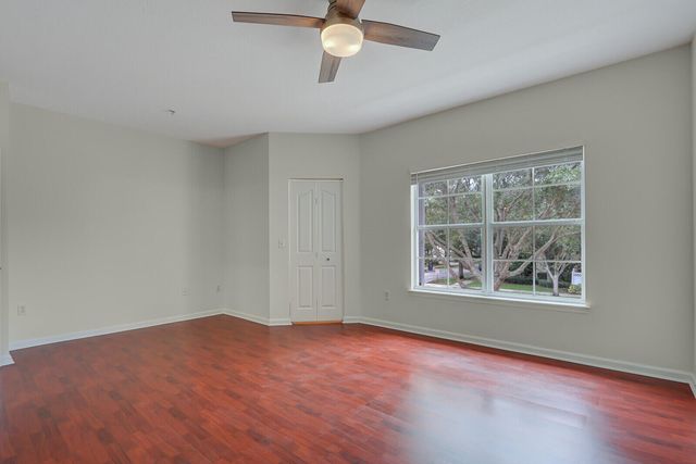 826 Dakota Drive 105, Jupiter, FL 33458