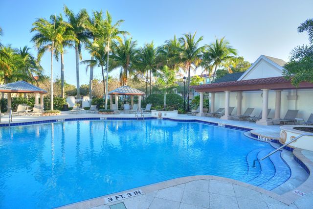 826 Dakota Drive 105, Jupiter, FL 33458