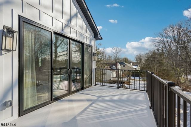39 Billingsley Dr, Livingston Twp., NJ 07039