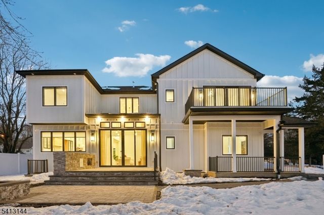 39 Billingsley Dr, Livingston Twp., NJ 07039