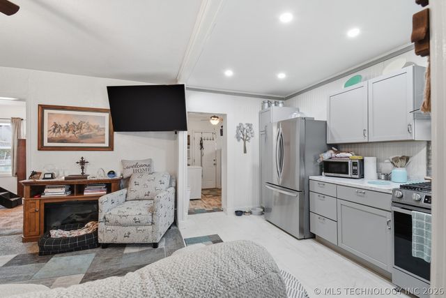 14 N 50th West Avenue, Tulsa, OK 74127