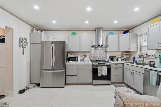 14 N 50th West Avenue, Tulsa, OK 74127