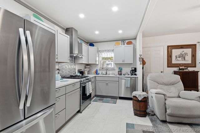 14 N 50th West Avenue, Tulsa, OK 74127