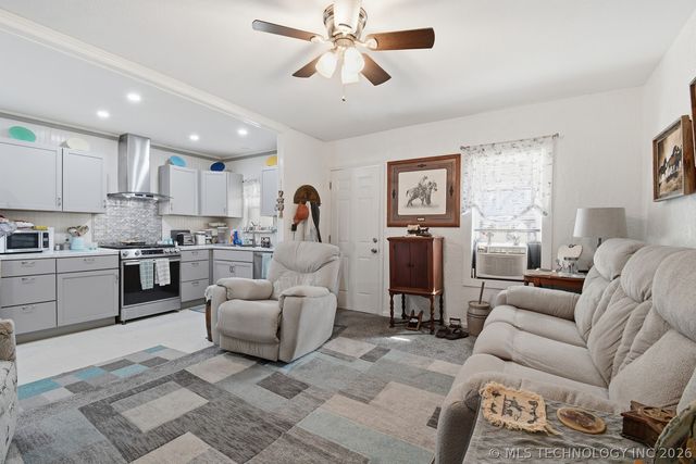 14 N 50th West Avenue, Tulsa, OK 74127