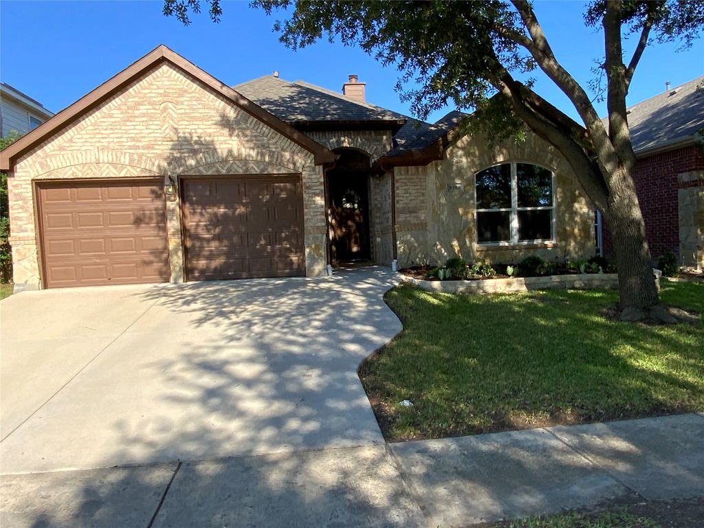 9108 Rose Court, Fort Worth, TX 76244
