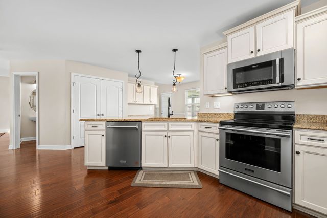 701 Scottland Trce, Mount Juliet, TN 37122